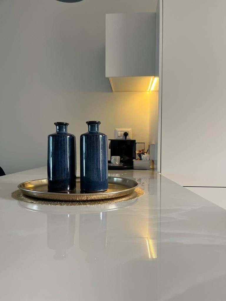Liz Suite Caesarea Bilik gambar