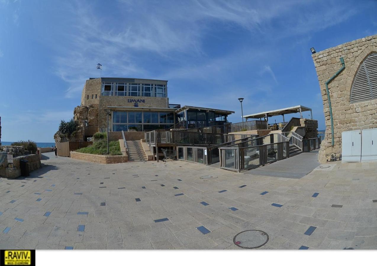 Liz Suite Caesarea Luaran gambar