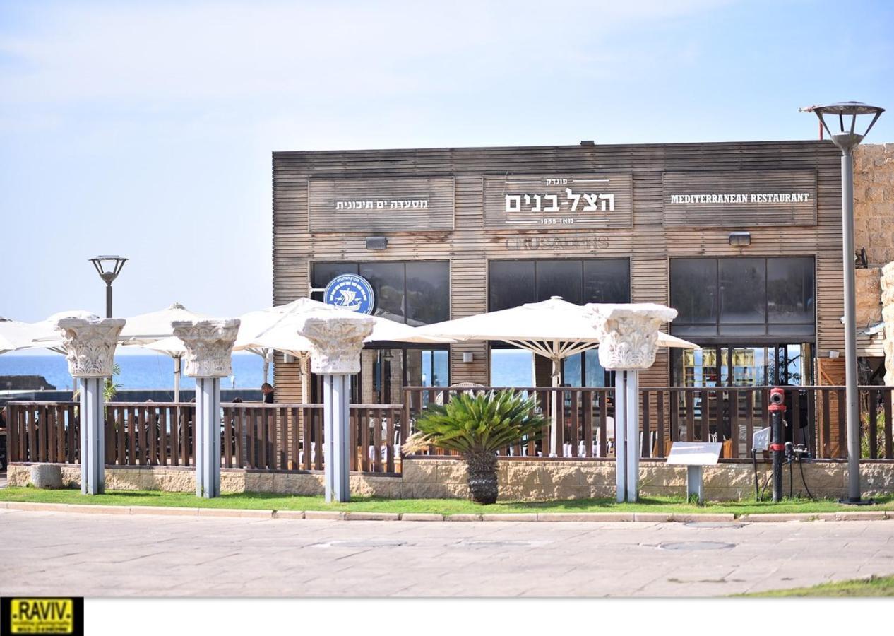 Liz Suite Caesarea Luaran gambar
