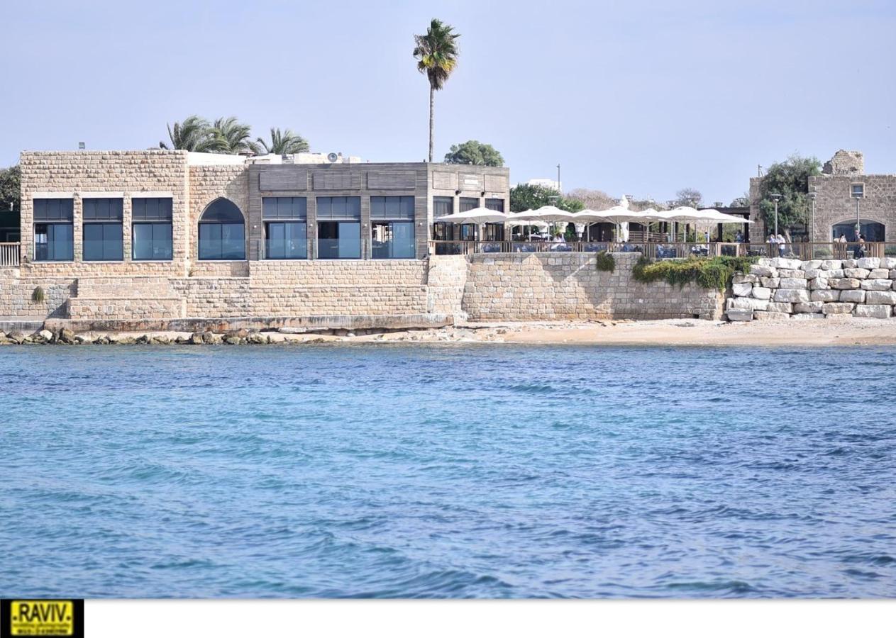 Liz Suite Caesarea Luaran gambar