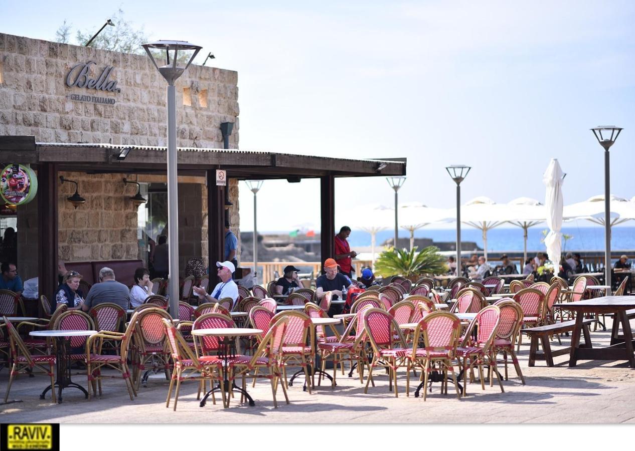 Liz Suite Caesarea Luaran gambar